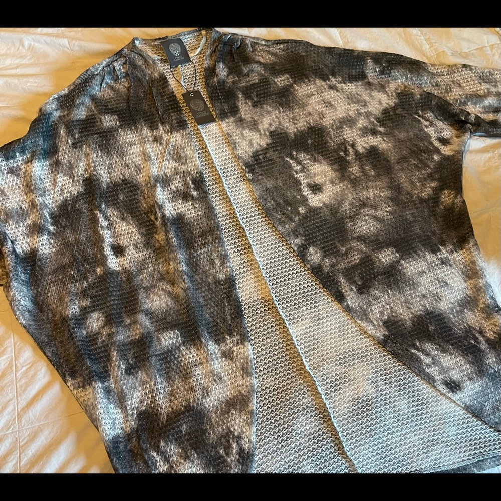 NWT Vince Camuto Cover Up